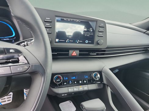 New 2026 Hyundai Elantra Sport FWD image 11