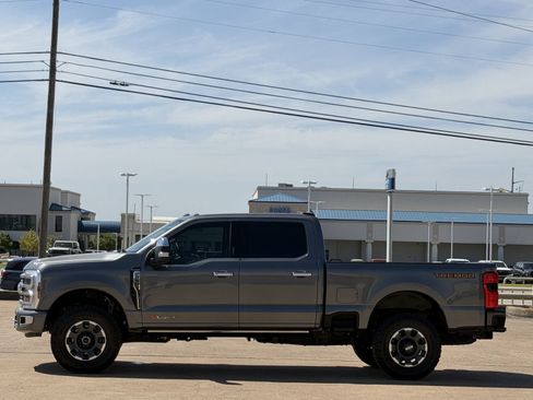 Used 2024 Ford F250 Platinum w/ Tremor Off-Road Package AWD/4WD image 7