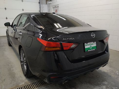 Used 2023 Nissan Altima 2.5 SV w/ SV Premium Package FWD image 5