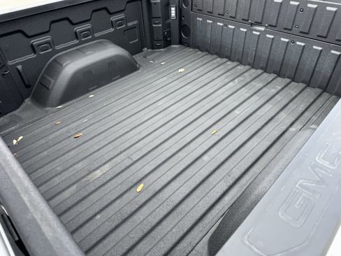 Used 2025 GMC Sierra 1500 AT4 w/ AT4 Preferred Package image 31