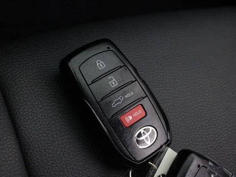 Used 2024 Toyota Grand Highlander FWD image 31