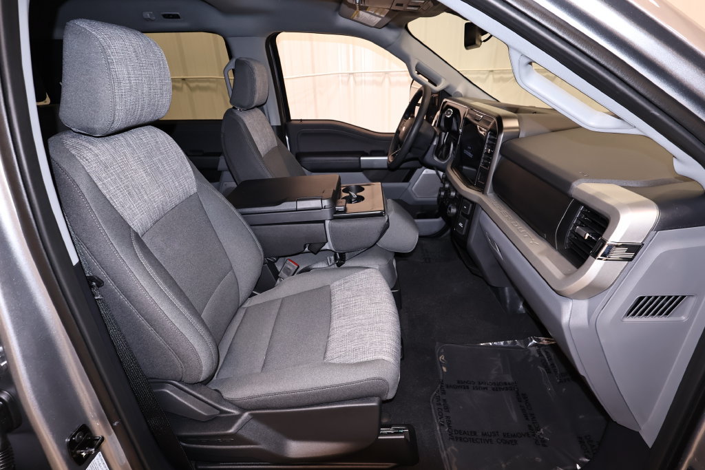 New 2027 Ford F250 XLT w/ XLT Premium Package AWD/4WD image 16