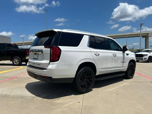 Used 2023 GMC Yukon SLT w/ SLT Premium Package RWD image 16