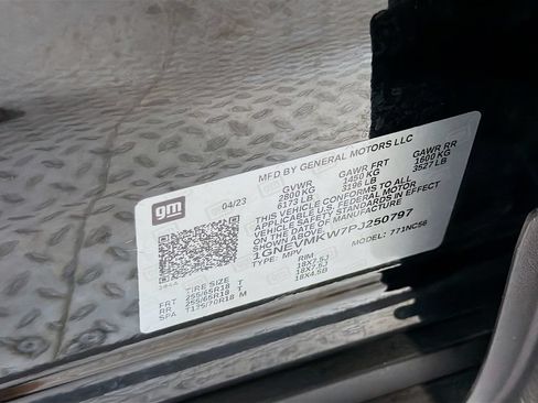 Used 2023 Chevrolet Traverse LT w/ LPO, Floor Liner Package AWD/4WD image 30