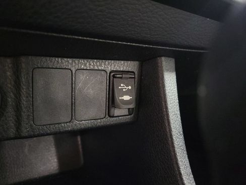 Used 2014 Toyota Corolla LE FWD image 19