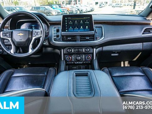 Used 2024 Chevrolet Suburban Premier RWD image 28
