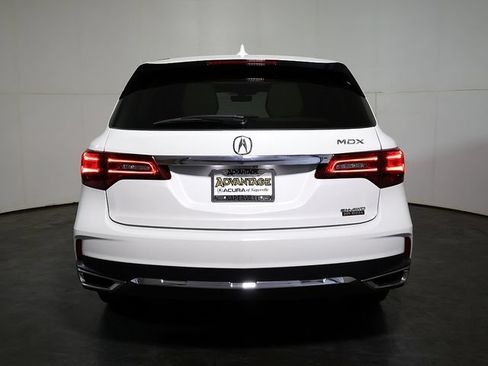 Used 2020 Acura MDX SH-AWD image 10