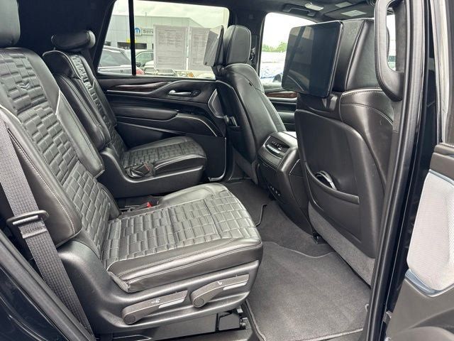 Used 2021 Cadillac Escalade Sport Platinum AWD/4WD image 25