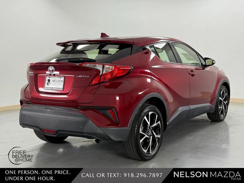 Used 2019 Toyota C-HR Limited FWD image 6