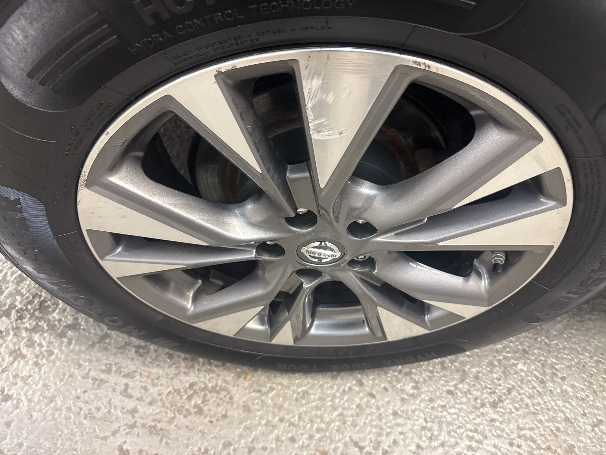 Used 2017 Nissan Murano S AWD/4WD image 29