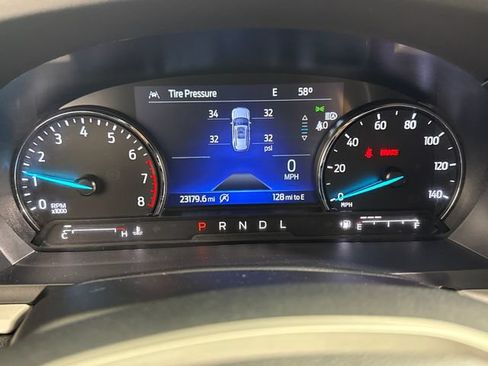 Used 2024 Ford Explorer XLT w/ Class IV Trailer Tow Package AWD/4WD image 31
