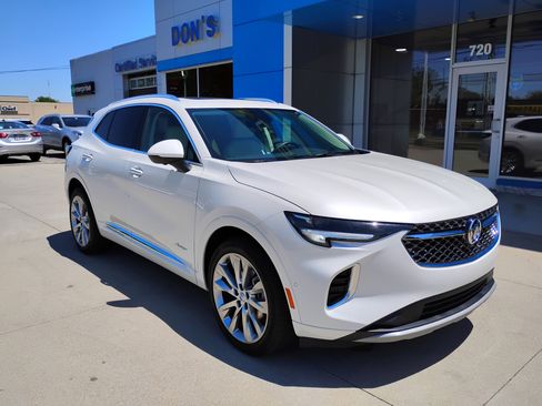 Used 2023 Buick Envision Avenir AWD/4WD image 3