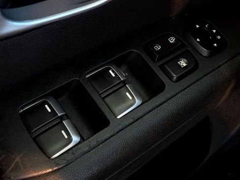 Used 2019 Kia Soul FWD image 23
