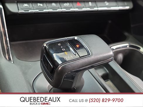 Used 2023 GMC Sierra 1500 AT4 w/ Technology Package AWD/4WD image 20