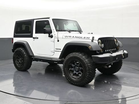 Used 2017 Jeep Wrangler Sport w/ Quick Order Package 24S AWD/4WD image 7