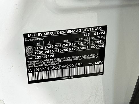 Certified 2023 Mercedes-Benz GLB 250 image 31
