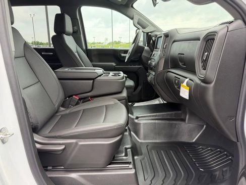 New 2026 Chevrolet Silverado 3500 W/T AWD/4WD image 9