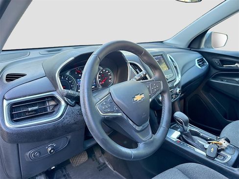 Used 2024 Chevrolet Equinox LT image 9