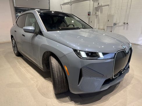 Used 2026 BMW iX xDrive60 w/ Premium Package image 3