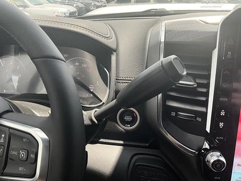 New 2026 RAM 3500 Laramie AWD/4WD image 18