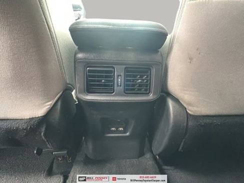 Used 2021 Toyota RAV4 XLE w/ Convenience Package image 14