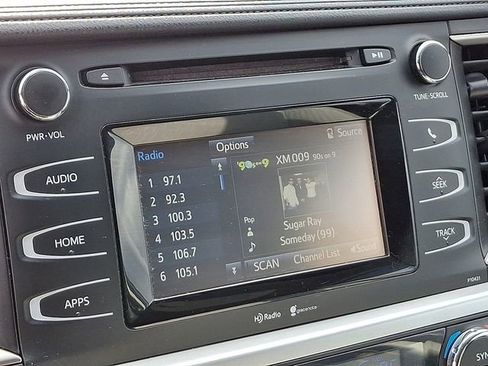 Used 2014 Toyota Highlander LE image 20