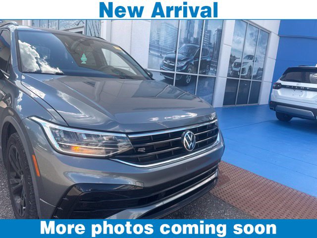 Used 2023 Volkswagen Tiguan SE R-Line FWD image 1