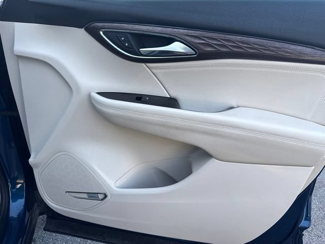 Used 2023 Buick Envision Avenir AWD/4WD image 18