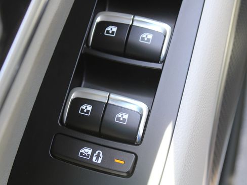 Certified 2024 Kia Telluride S w/ S Sunroof Package FWD image 20