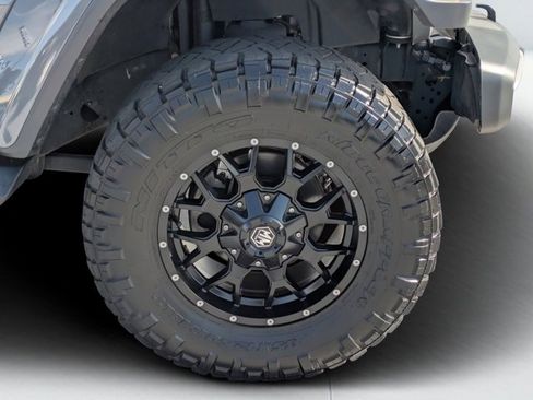 Used 2020 Jeep Wrangler Unlimited Sahara image 9