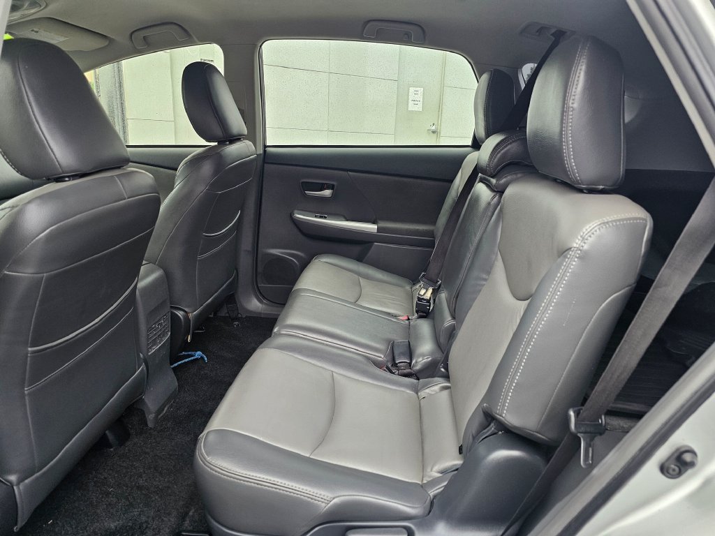 Used 2012 Toyota Prius V Three FWD image 16