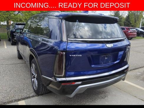Used 2026 Cadillac Vistiq Sport w/ LPO, Floor Liner Package AWD/4WD image 6