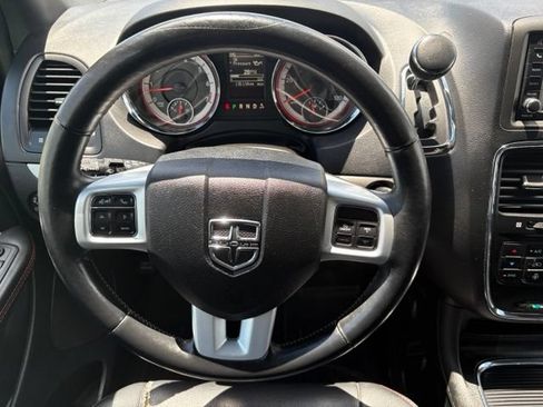 Used 2017 Dodge Grand Caravan GT FWD image 23