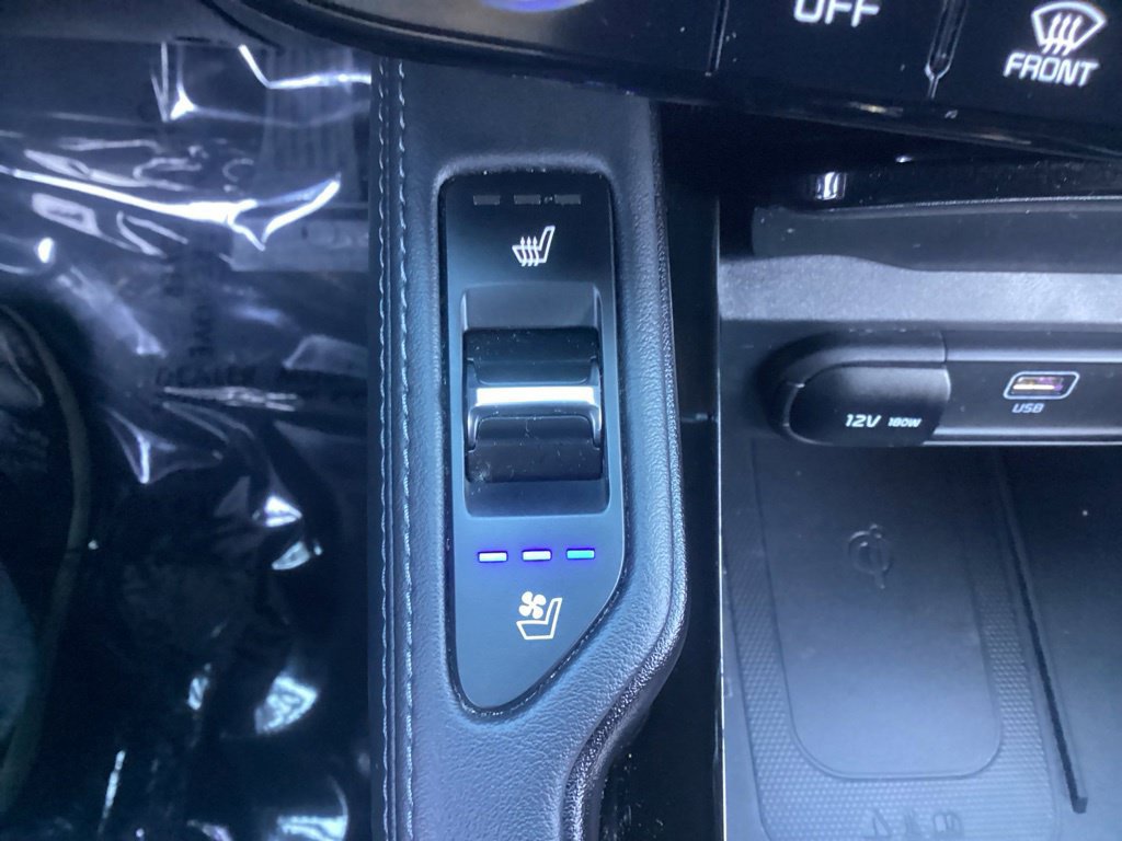 Used 2024 Kia Telluride EX w/ EX Captain's Chair Package AWD/4WD image 28