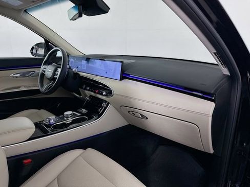 Certified 2026 Genesis GV70 2.5T image 30