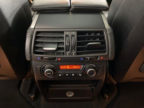 Used 2010 BMW X5 M image 29