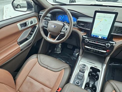 Used 2022 Ford Explorer King Ranch w/ Premium Technology Package AWD/4WD image 34