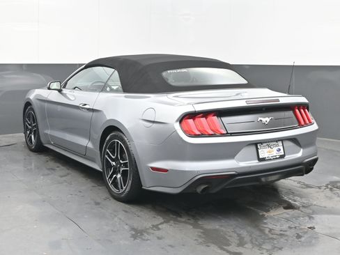 Used 2023 Ford Mustang Premium image 8