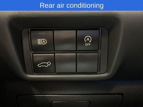 Used 2023 Toyota Highlander L image 8