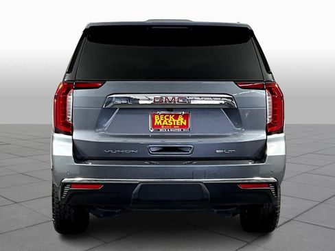 Used 2022 GMC Yukon SLT w/ SLT Luxury Package image 4