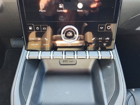 New 2026 GMC Terrain Elevation w/ Elevation Premium Package image 29