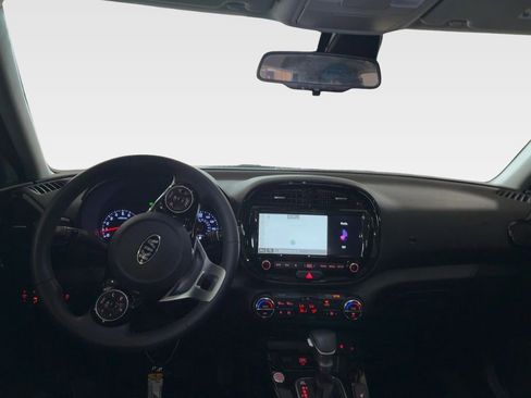 Used 2021 Kia Soul EX image 10