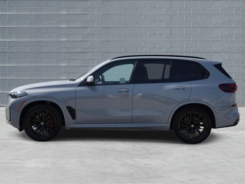 Used 2026 BMW X5 sDrive40i w/ M Sport Package image 3