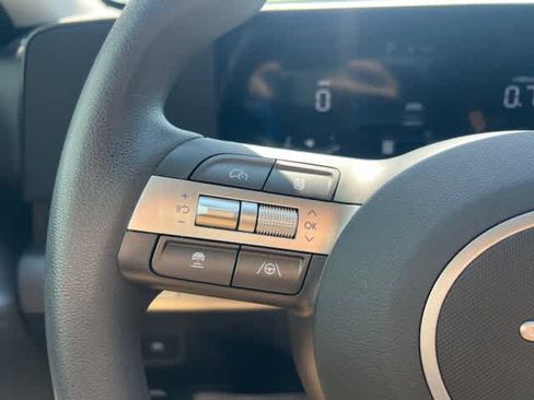 Used 2026 Hyundai Kona SE FWD image 25