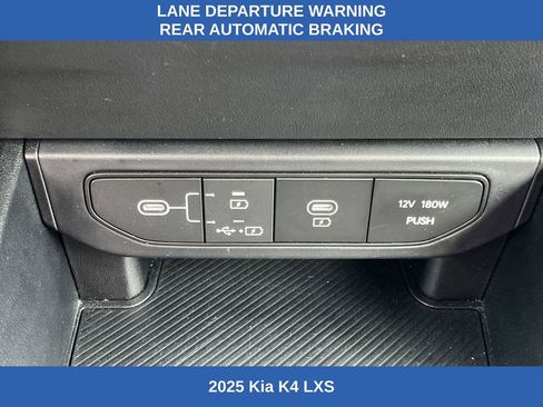 Used 2025 Kia K4 LXS image 6