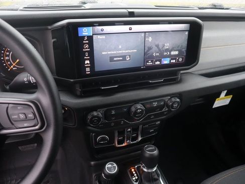 New 2026 Jeep Gladiator Sport image 5