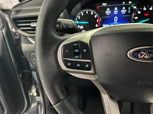 Used 2024 Ford Explorer XLT RWD image 18