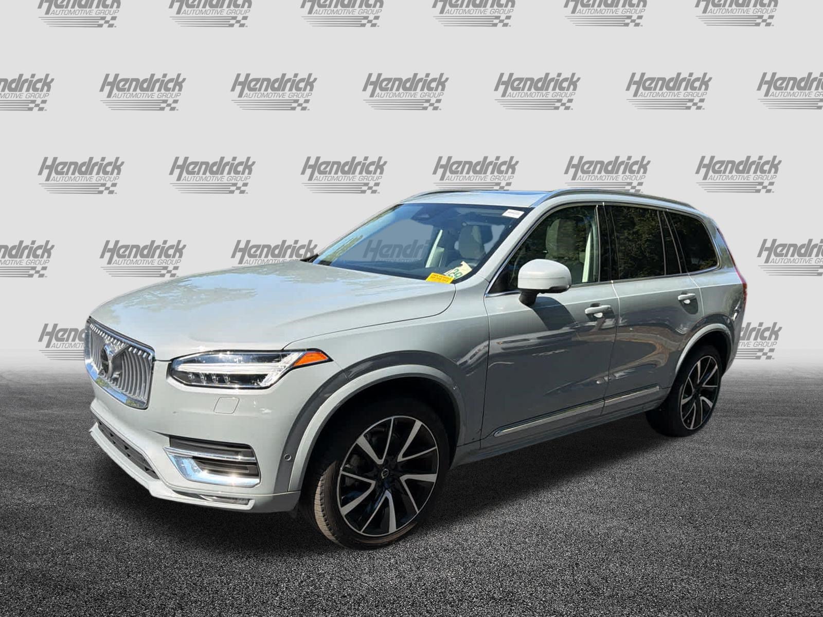 Used 2024 Volvo XC90 B5 Plus w/ Protection Package AWD/4WD image 9