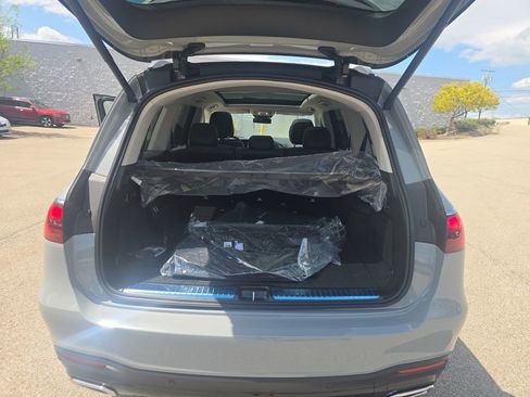 New 2026 Mercedes-Benz GLS 450 4MATIC image 23