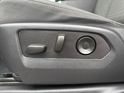 Used 2023 GMC Sierra 1500 Elevation image 34